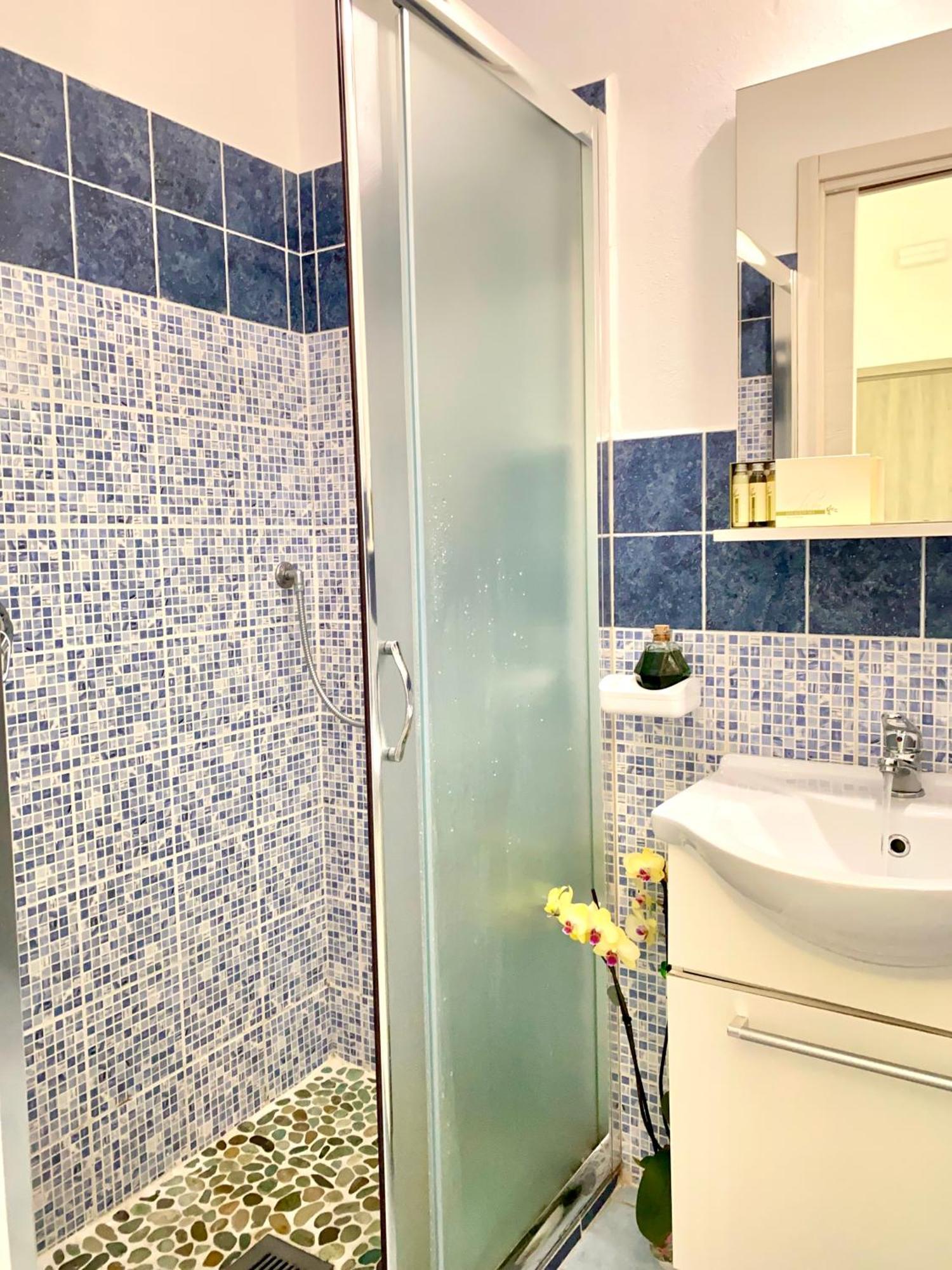 Villa Rocco Rooms Santa Teresa Gallura Rum bild
